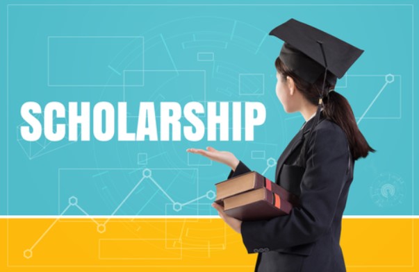 List of Kansas Scholarships for College Students